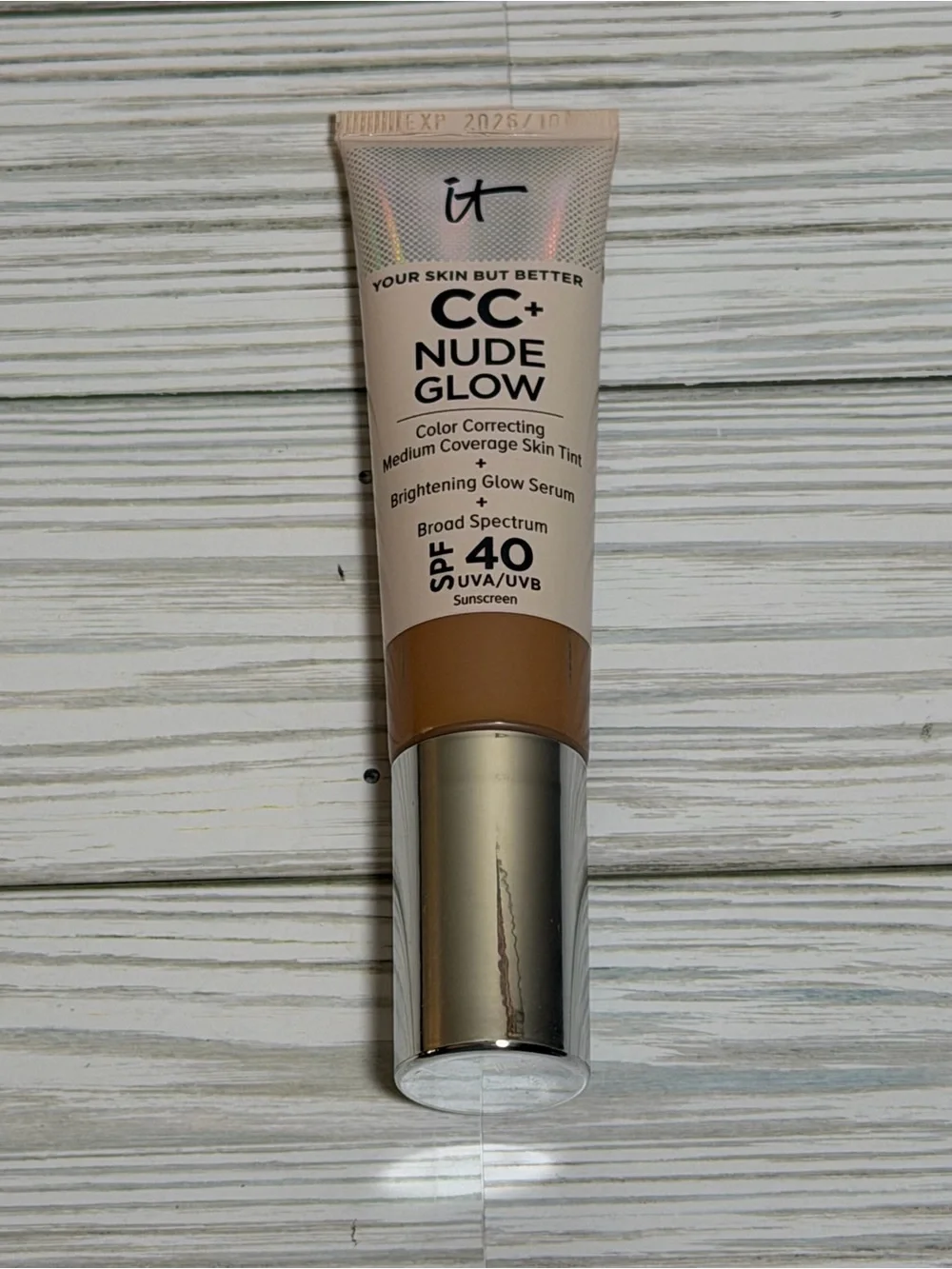 IT Cosmetics CC+ Nude Glow SPF 40 Skin Tint Tan 1.08 oz Exp 10/2026